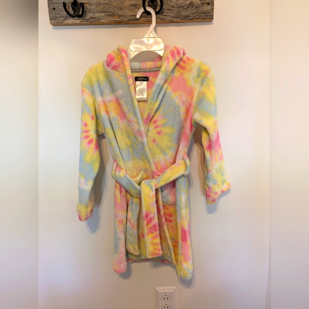 Little girls Cuddl Duds robe